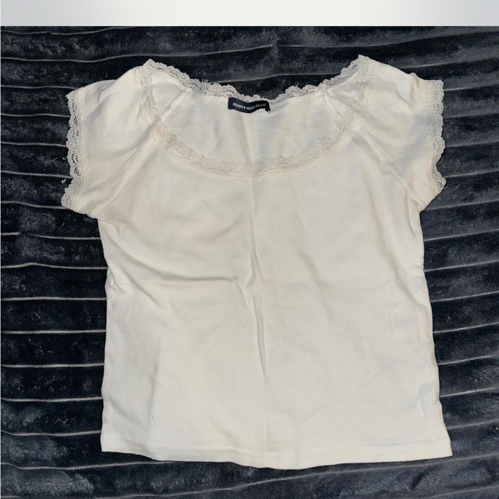 Brandy Melville Baby Tee